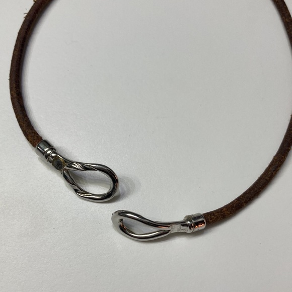 Choker/ Tight Necklace - Picture 4 of 6